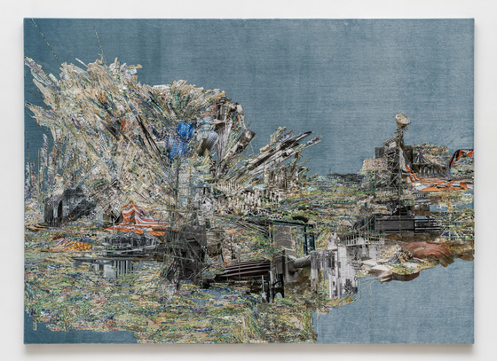  이불, 무제 (취약할 의향 –벨벳 #15), 2021, 자개, 아크릴 물감, 실크 벨벳에 콜라주, 147 x 197 x 12 cm 리움미술관 소장. [사진 리움미술관]