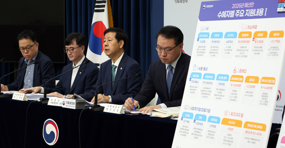 구윤철 경제부총리 겸 기획재정부 장관이 지난달 28일 2026년 예산안 및 2025~2029년 국가재정운용계획을 발표하고 있다. 뉴시스