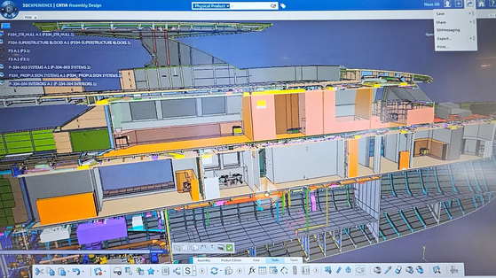 서울 삼성동 다쏘시스템 한국지사에 있는 '3D익스피리언스 이그제큐티브 서울 센터'에 마련된 선박의 3D가상화면. 이 화면으로 선박의 조립상태, 동선 등을 다양한 각도에서 확인할 수 있다. 김효성 기자