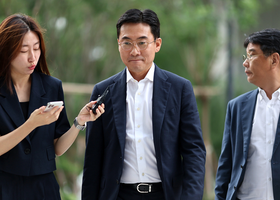 조영탁 IMS모빌리티 대표가 지난달 20일 조사를 받기 위해 김건희 여사 관련 의혹을 수사하는 민중기 특별검사팀으로 출석하고 있다. 연합뉴스