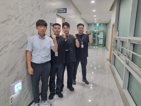 김포서 피싱범죄수사팀원들. 왼쪽부터 팀장 한모 경감, 민모 경사, 정모 경위, 박모 경감. 사진 김포경찰서