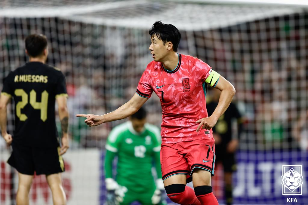 멕시코전 동점골을 터트린 손흥민. [사진 KFA]