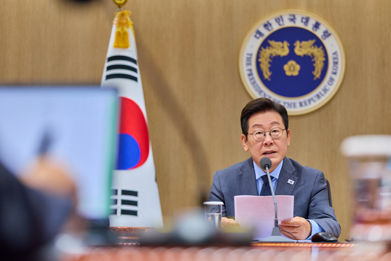 이재명 대통령이 9일 서울 용산 대통령실 청사에서 열린 제41회 국무회의에서 발언을 하고 있다. 뉴스1