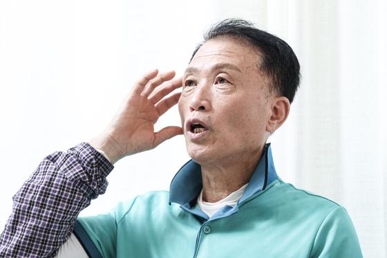 GS건설에서 정년퇴직하고 '자연인'의 삶을 꿈꾸며 산 생활을 시작한 박익수씨. 김경록 기자