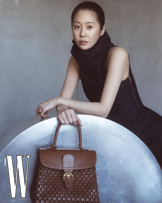 더블유 코리아 제공