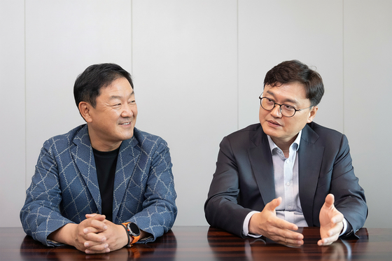 최재붕(左), 박준홍(右)