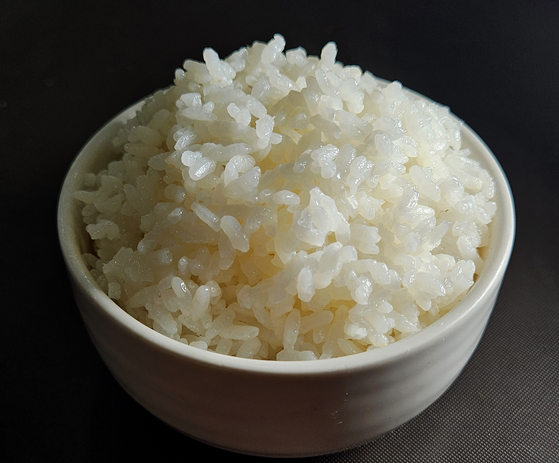 한국인의 밥상은 무엇보다 밥이 맛있어야 한다. 남도 밥상은 밥이 제일 맛있다. 현지의 좋은 쌀로 갓 지은 밥을 내놓기 때문이다. 손민호 기자 