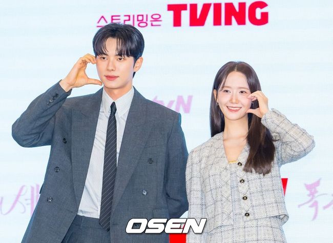 [OSEN=민경훈 기자]배우 이채민과 임윤아가 포즈를 취하고 있다. 2025.08.19 /rumi@osen.co.kr