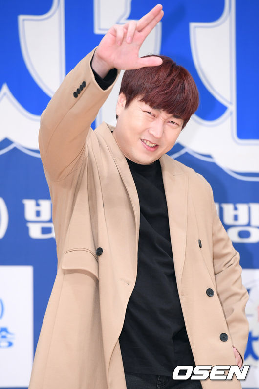 [OSEN=조은정 기자] 5일 오전 서울 서울 양천구 목동 SBS 방송센터 SBS홀에서 SBS플러스 새 예능프로그램 '다함께 차차차' 제작발표회가 진행됐다.개그맨 이진호가 포즈를 취하고 있다. /cej@osen.co.kr