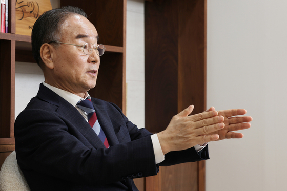 .류영모 목사는 "여야를 막론하고 말의 온도가 너무 차다. 너무 날카롭다"며 "정치인의 막말을 감시하고 품격 있는 사회를 만들고자 하는 시민단체라도 하나 생겼으면 좋겠다"고 말했다. 장진영 기자. 
