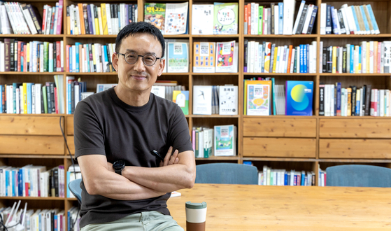 최 교수가 이끄는 서울대학교 행복연구센터와 굿라이프랩은 10대부터 60대까지, 생애주기별 행복을 연구하고, 더 나은 삶을 위한 프로그램을 개발하고 있다. 장진영 기자