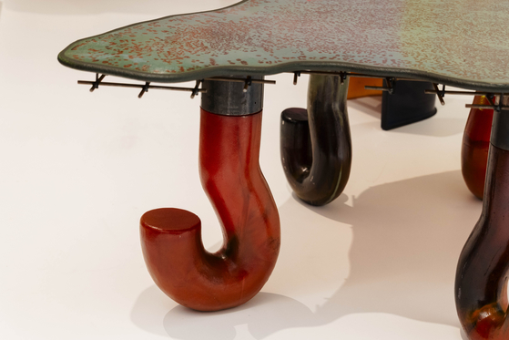 가에타노 페세, '홀랜드 테이블(Holland’ table)',1996, Gallery Moirmans Knokke, Belgium. [사진 이함캠퍼스]