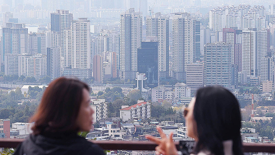 20일 서울 남산에서 바라본 아파트 단지의 모습. 연합뉴스