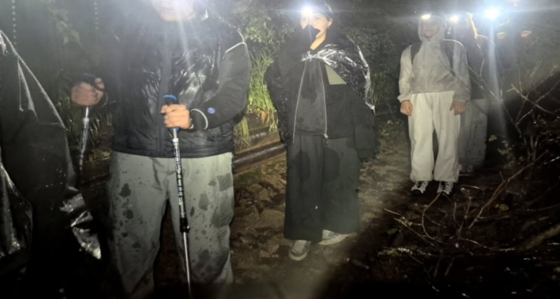 설악산국립공원에서 탈진 상태로 구조된 러시아 탐방객들. 설악산국립공원사무소
