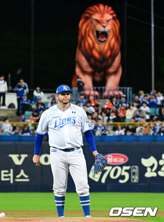 [OSEN=조은정 기자] 플레이오프 3차전 삼성 후라도. 2025.10.21 /cej@osen.co.kr