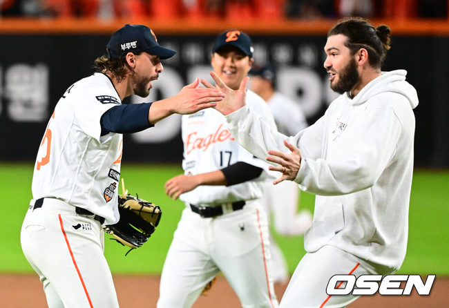 라이언 와이스와 코디 폰세./OSEN DB