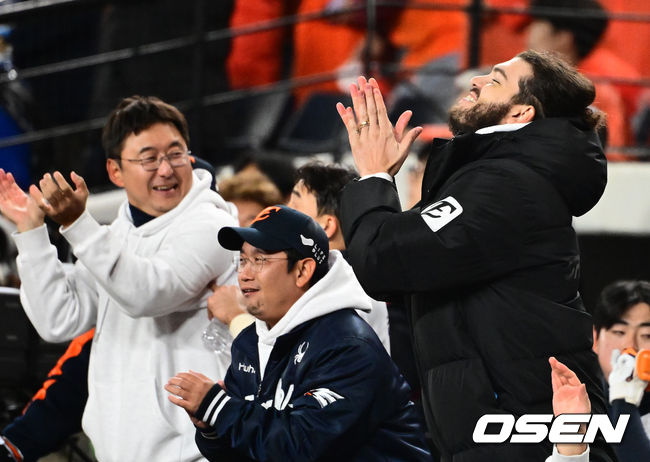 누구보다도 한국시리즈 우승 기원 했지만 [사진=지형준 기자 /jpnews@osen.co.kr]