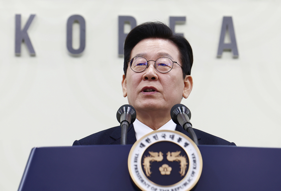 이재명 대통령이 2025 아시아태평양경제협력체(APEC) 정상회의 폐막일인 1일 오후 경북 경주화백컨벤션센터(HICO) 인근 국제미디어센터(IMC)에서 기자회견을 하고 있다. 뉴스1