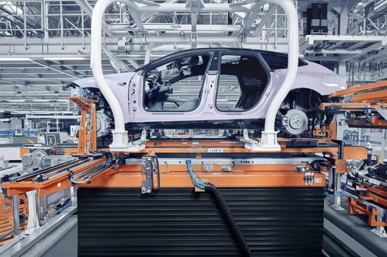 상하이자동차(上海汽車·SAIC) 아우디 스마트 제조기지의 디지털화 작업장. 신화통신