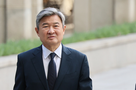 조태용 전 국가정보원장이 지난달 15일 오전 서울 서초구 서울고등검찰청에 마련된 내란 특검팀(특별검사 조은석) 사무실에 피의자 신분으로 조사를 받기위해 출석하고 있다뉴스1