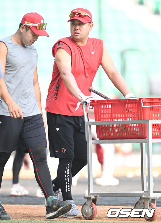 [OSEN=조은정 기자] SSG 손지환 코치. 2022.09.30 /cej@osen.co.kr