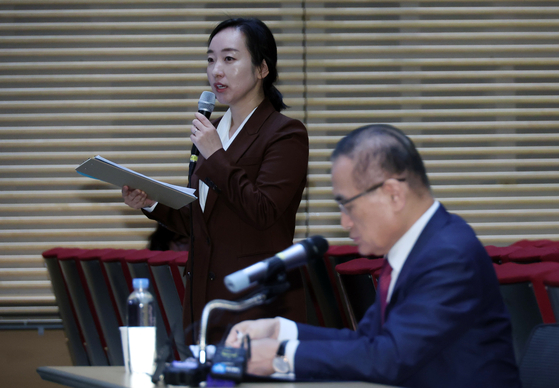 전은수 대통령실 부대변인이 지난달 16일 용산 대통령실에서 위성락 국가안보실장의 캄보디아 한국인 대상 범죄 관련 브리핑을 진행하고 있다. 연합뉴스