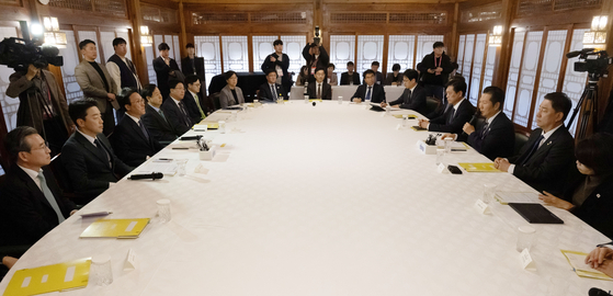 정청래 더불어민주당 대표가 9일 서울 종로구 삼청동 총리공관에서 열린 고위당정협의회에서 발언하고 있다. 뉴스1