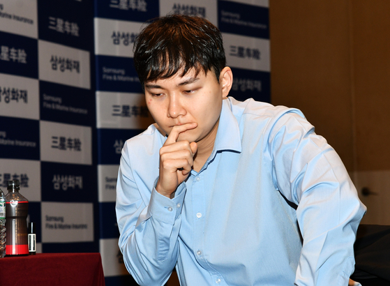 박정환 9단이 13일 제주도 휘닉스 아일랜드에서 열린 2025 삼성화재배 8강전에서 중국 양딩신 9단을 꺾고 4강에 진출했다. 사진 한국기원