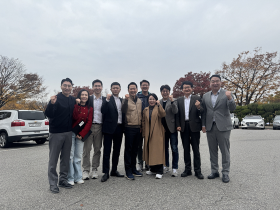 장동혁 국민의힘 대표와 정희용 사무총장, 박준태 대표 비서실장과 국민의힘 대변인단이 지난 8일 만나 '토요회동'을 했다. 사진 국민의힘