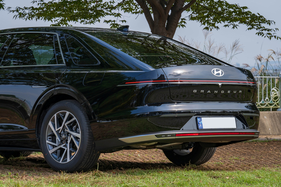 현대 그랜저 하이브리드. 