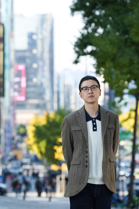 송희구 작가는 “서울로 이사 와서 살아 보니 입지의 장점이 피부로 와닿았다. 강남구 도곡동만 해도 항상 차가 막히는데 서초구 반포동은 여의도·용산·잠실 어디든 빠르고 편하게 갈 수 있더라”고 말했다. 우상조 기자