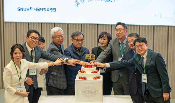 14일 서울대병원이 장기이식 후 30년 이상 생존한 환자 초청 행사를 열었다. [사진 서울대병원]