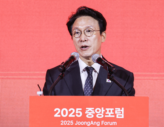 2025 중앙포럼이 19일 서울 중구 롯데호텔 서울에서 열렸다. 김민석 국무총리가 축사를 하고 있다. 김경록 기자