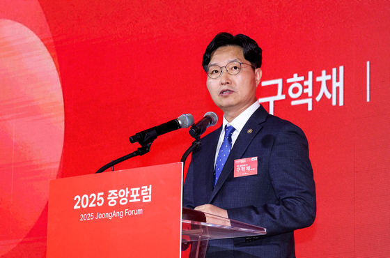 구혁채 과학기술정보통신부 제1차관은 “AI 경쟁은 국가 총력전 양상을 띤다”며 “5~10년 후 이뤄질 AGI(범용 인공지능) 경쟁에 대비해야 한다”고 강조했다. 우상조 기자