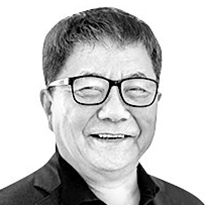 정과리 문학평론가·연세대 명예교수