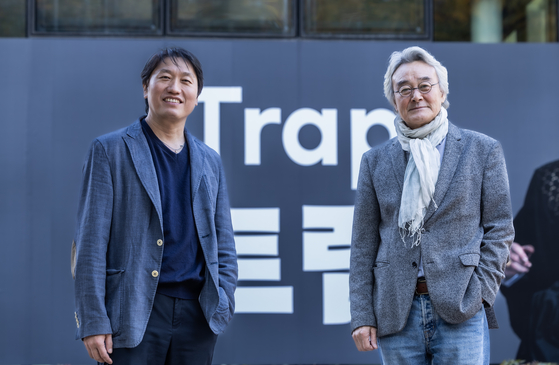 지난 11일 세종문화회관에서 만난 하수민 연출과 남명렬 배우. 연극 '트랩'에서 호흡을 맞추고 있다. 권혁재 사진전문기자.