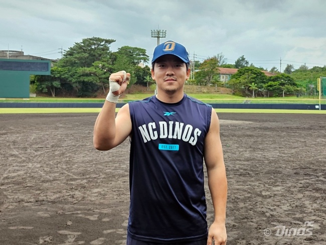 NC 오장한이 오키나와 마무리 캠프에서 맹훈련을 펼치고 있다./NC 다이노스 제공