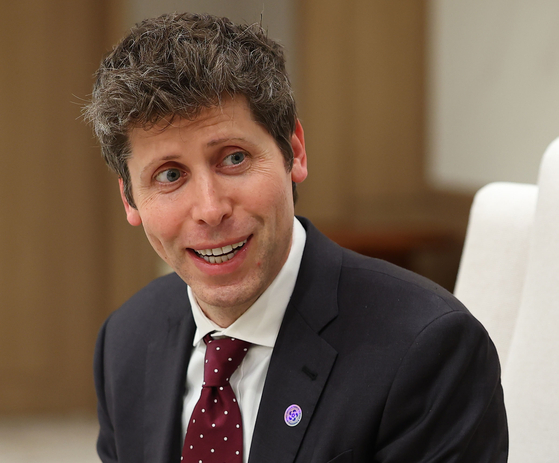 오픈AI 샘 올트먼 대표가 지난달 1일 용산 대통령실에서 이재명 대통령 접견 중 발언하고 있다. 연합뉴스