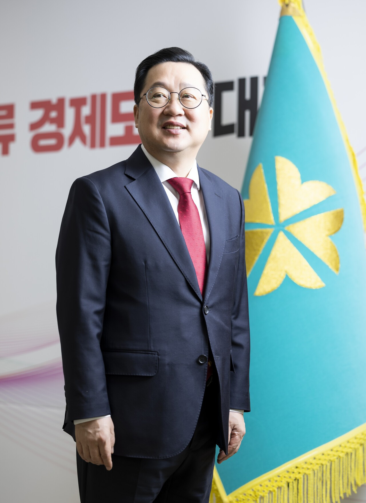 이장우 대전광역시장은 11월 4일 월간중앙과의 인터뷰에서 “기업 투자에서 문화, 교육, 일자리까지 청년의 삶의 질을 고르게 끌어올리는 인프라를 체계적으로 조성했다”고 최근의 대전시 인구 반등 배경을 설명했다. 최영재 기자