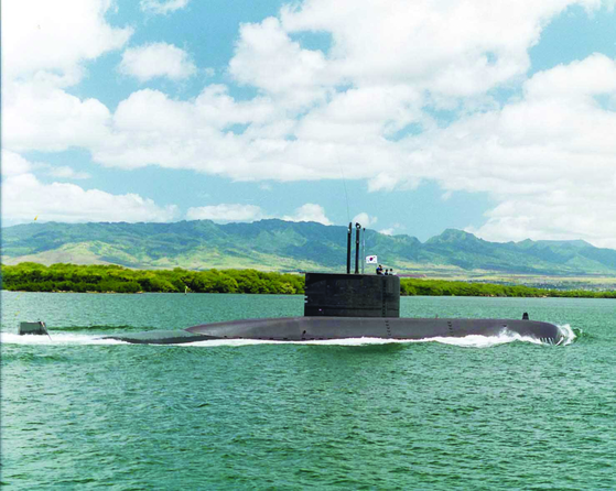 1997년 5월 장보고함이 하와이 파견훈련을 통해 1만 마일 단독항해에 성공했다. 해군 