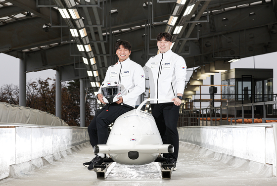 내년 올림픽을 앞두고 메달 청신호를 밝힌 봅슬레이 남자 2인승 김진수팀. 중앙포토