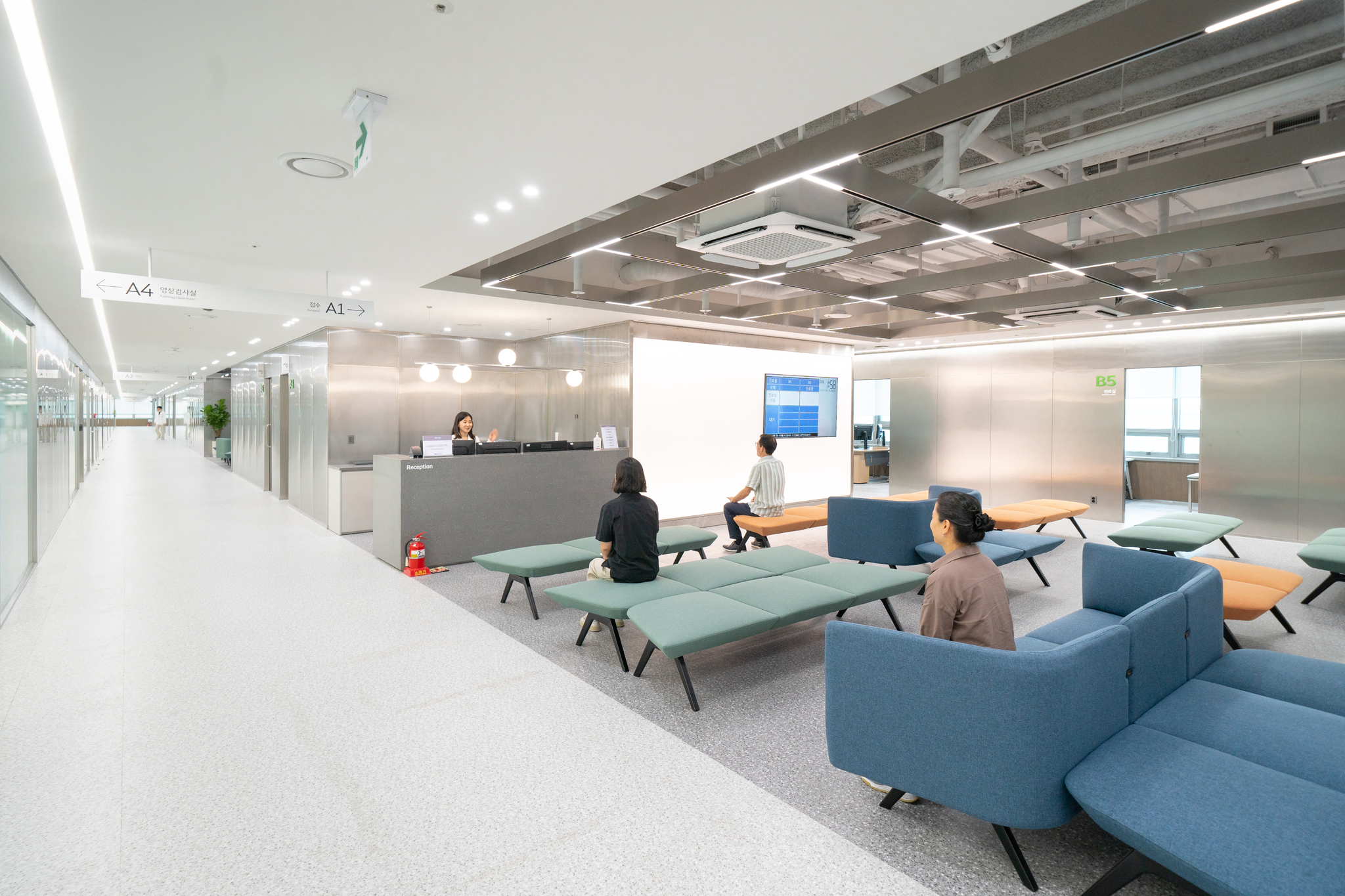 ▲지난해 리뉴얼을 마친 대한항공·아시아나항공 ‘통합 항공보건의료센터’ 모습