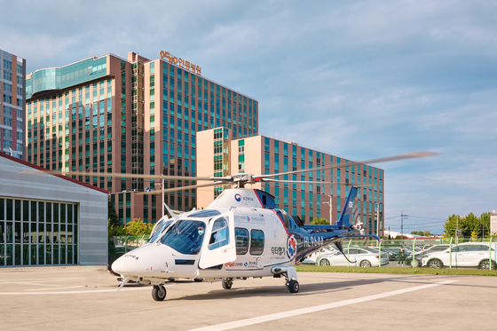 경북 북부권역 거점병원인 안동병원이 운용 중인 닥터헬기 모습. 사진 안동병원