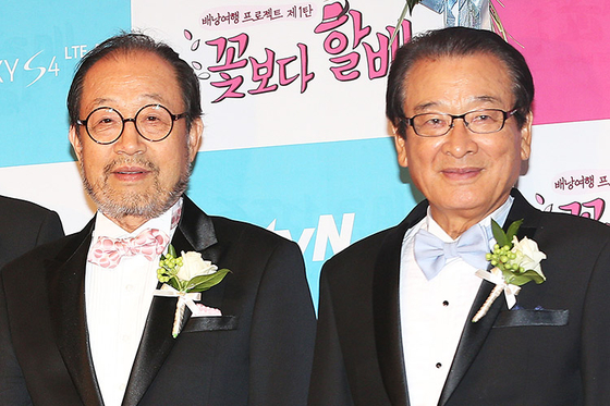 배우 신구(왼쪽)와 고(故) 이순재. 연합뉴스
