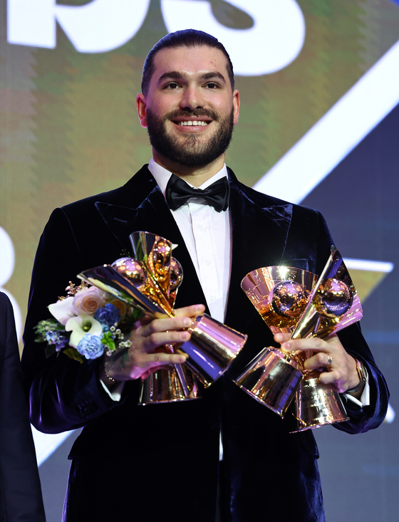 다승·평균자책점·탈삼진 타이틀을 독식한 폰세가 MVP에 올랐다. [뉴시스]