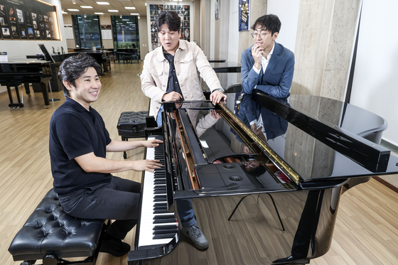 중앙일보 창간 60주년 공연하는 피아니스트 이진상, 박종해, 김도현(왼쪽부터)이 지난 9월 서울 서초구에서 중앙일보와 인터뷰하고 있다. 중앙포토