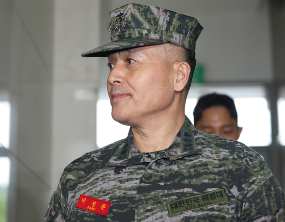 박정훈 전 해병대 수사단장이 참고인 조사를 받기 위해 지난 9월 4일 서울 서초구 순직해병특별검사팀에 출석하고 있다. 연합뉴스