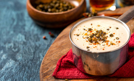 스테이크를 특별하게 즐기고 싶을 때 추천하는 페퍼콘 소스. 사진 픽사베이 