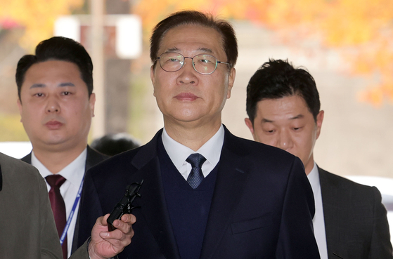 박성재 전 법무부 장관이 지난 13일 두번째 영장실질심사를 받기 위해 서울중앙지법에 출두하고 있다. 강정현 기자