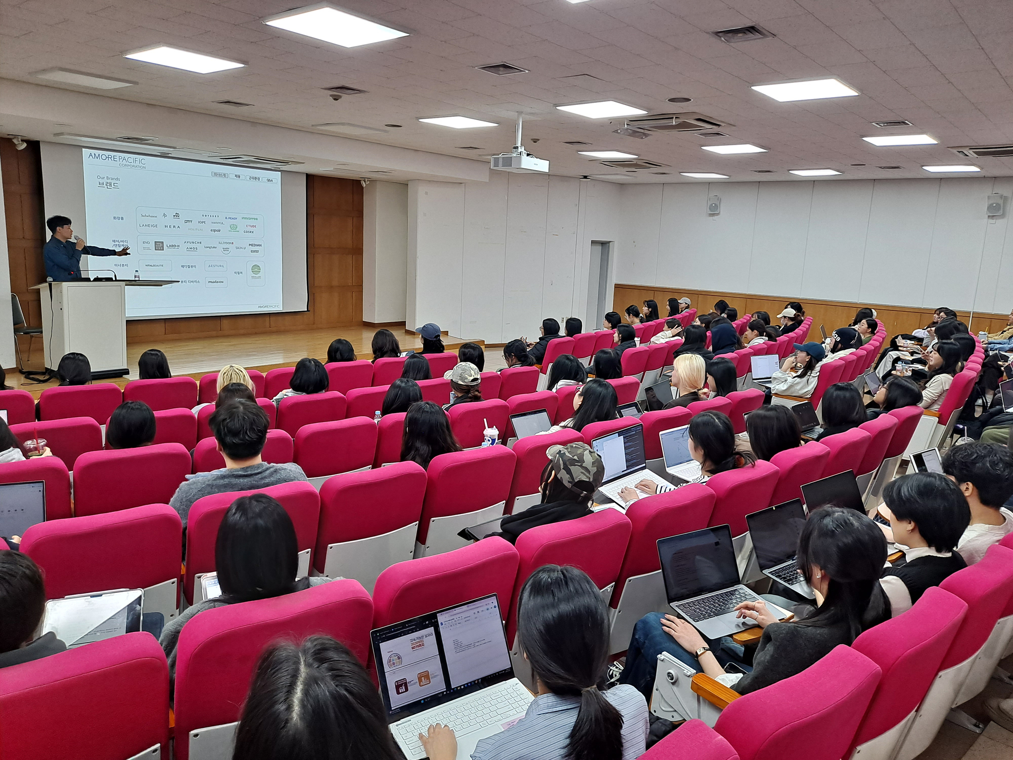 청년구직자 대상 공정채용 세미나에 참석한 지역청년 및 학생들